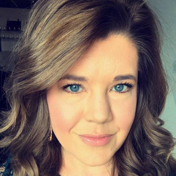 Meet your Posher, Melissa - Picture 1 of 1